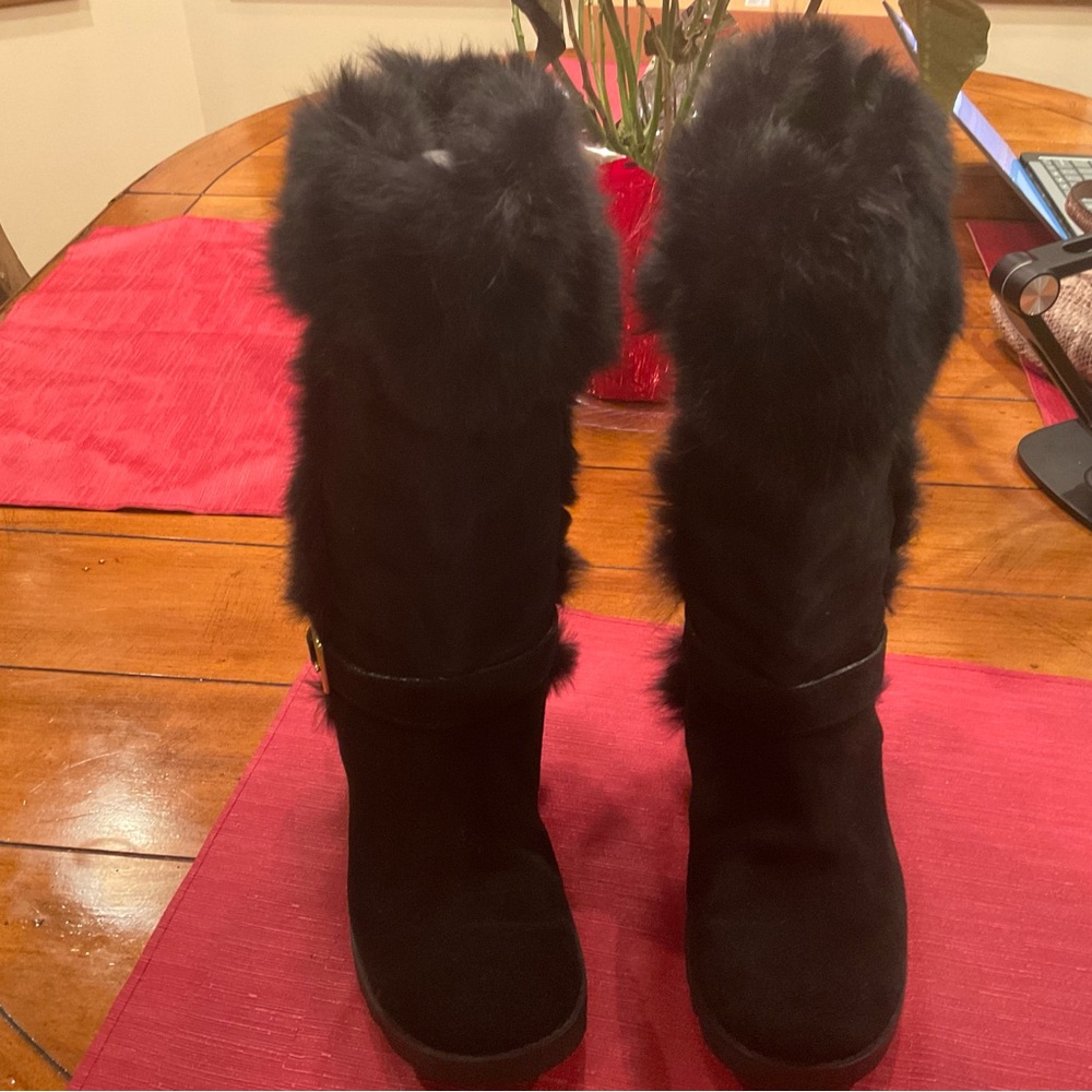 Womens size 5 Coach Boots.  Black suede with rabbit fur.